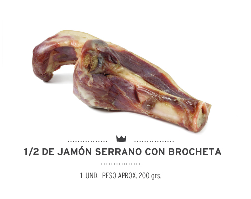 Medio hueso de brocheta de jamón serrano para perros. Half ham bone knuckle for dogs.